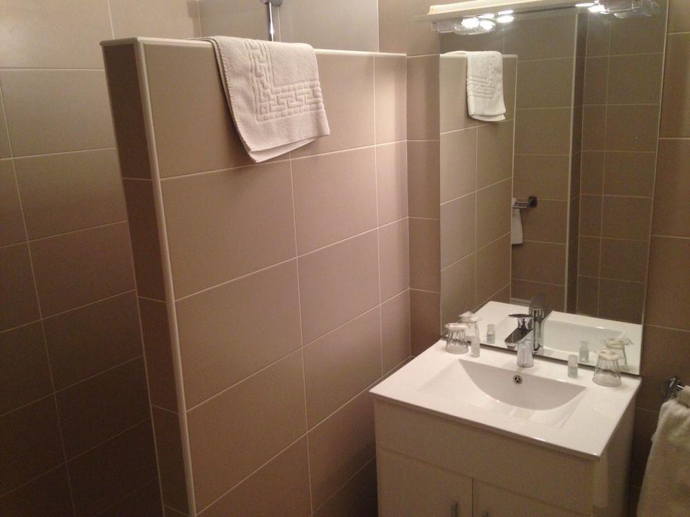 Greet Hotel Grenoble Centre Gare ภายนอก รูปภาพ